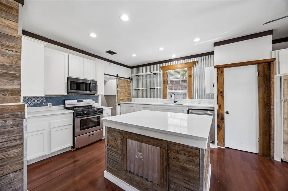 6502 Bramber Lane Austin, TX 78754