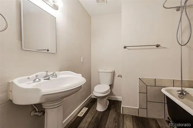 8239 Quay Drive Arvada, CO 80003