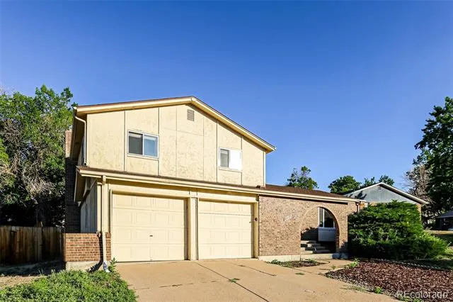 8239 Quay Drive Arvada, CO 80003