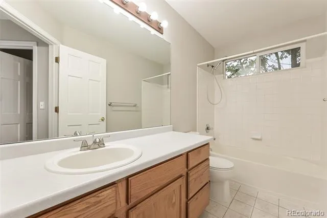 4835 S Danube Way Aurora, CO 80015