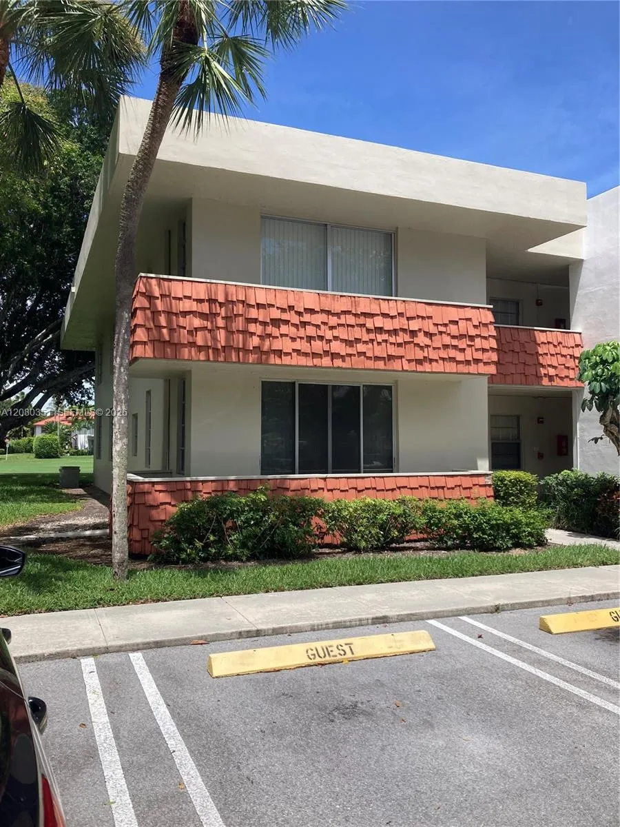 801 Cypress Blvd #108C Pompano Beach, FL 33069
