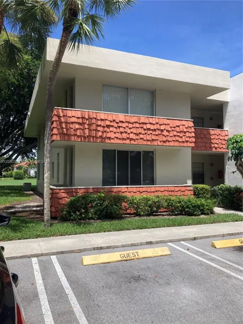 801 Cypress Blvd #108C