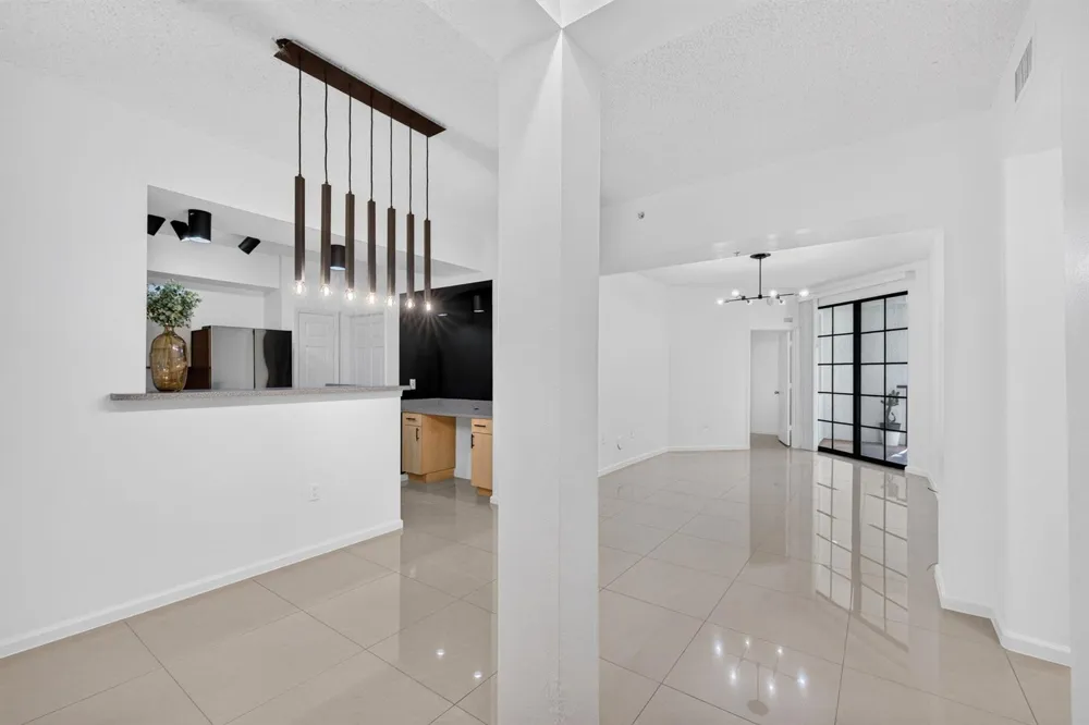 533 NE 3rd Avenue #125 Fort Lauderdale, FL 33301