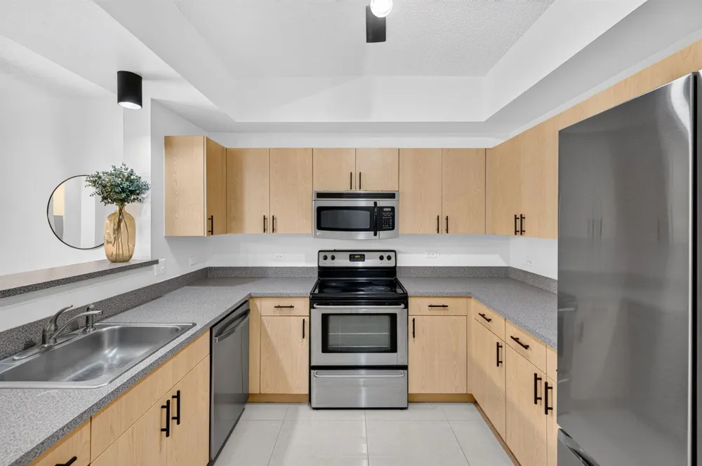 533 NE 3rd Avenue #125 Fort Lauderdale, FL 33301