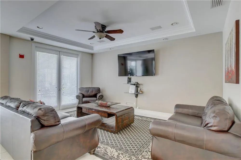 533 NE 3rd Avenue #125 Fort Lauderdale, FL 33301