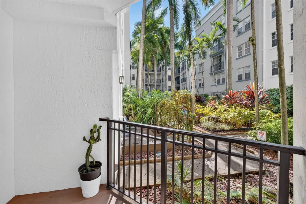 533 NE 3rd Avenue #125 Fort Lauderdale, FL 33301