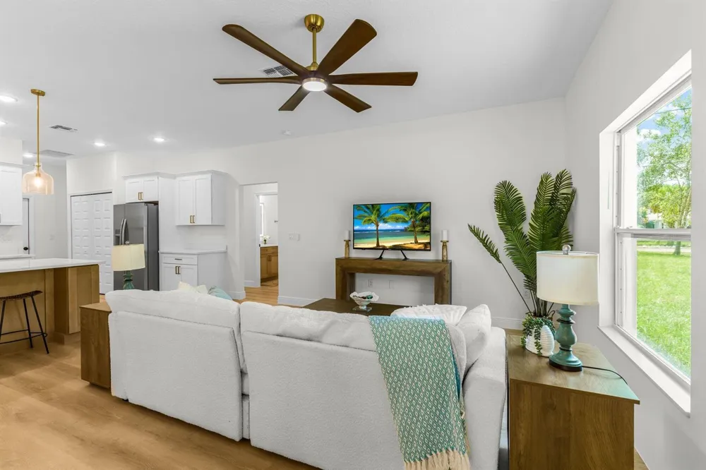 8125 104TH AVENUE Vero Beach, FL 32967