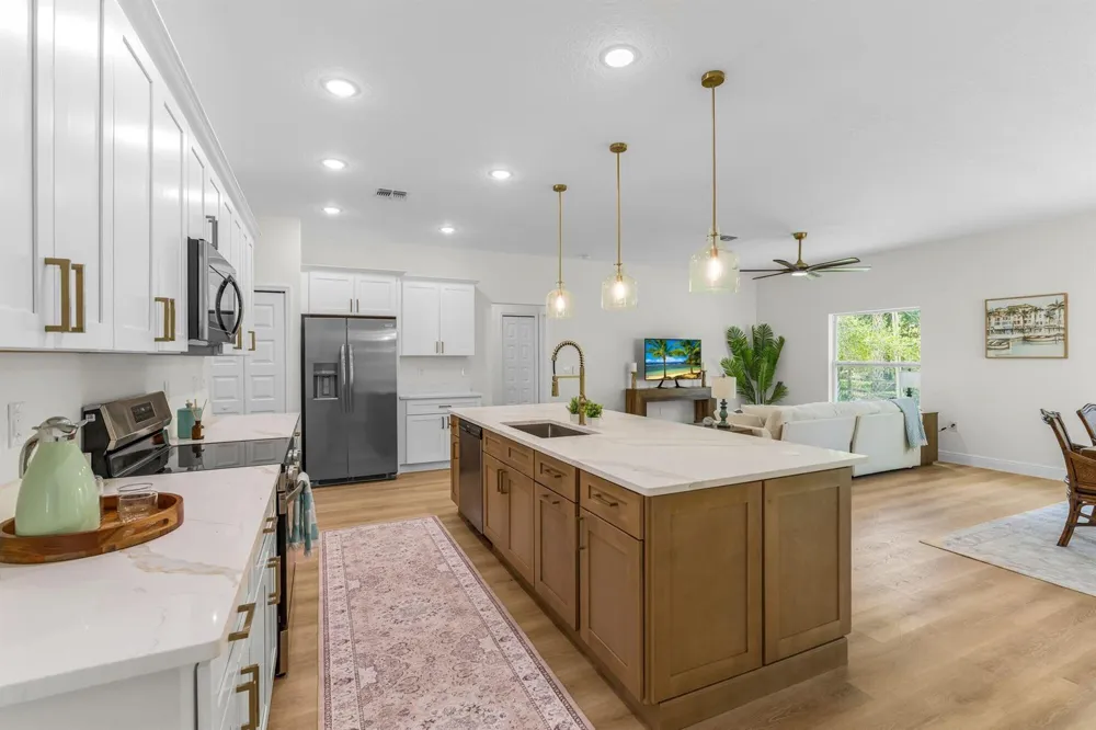 8125 104TH AVENUE Vero Beach, FL 32967