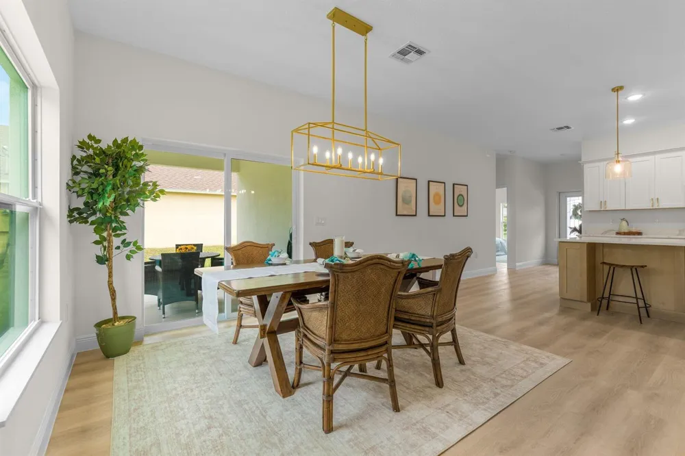 8125 104TH AVENUE Vero Beach, FL 32967