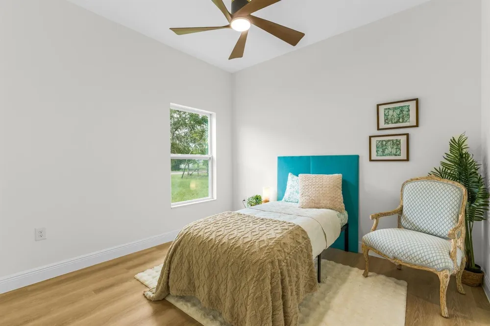 8125 104TH AVENUE Vero Beach, FL 32967
