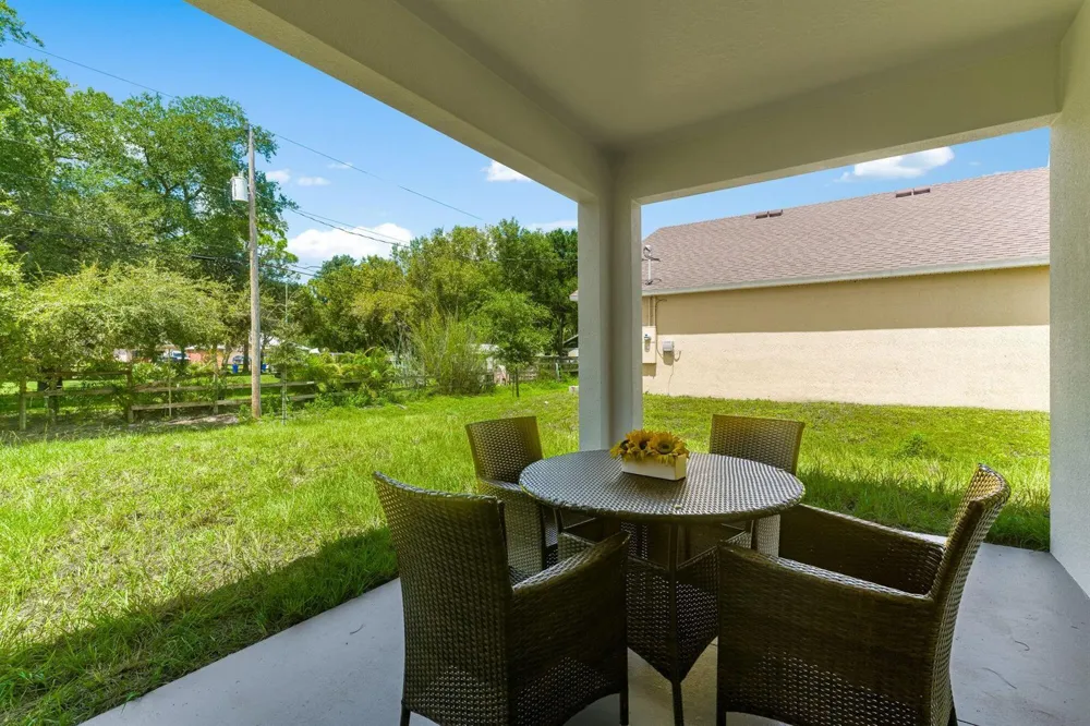 8125 104TH AVENUE Vero Beach, FL 32967