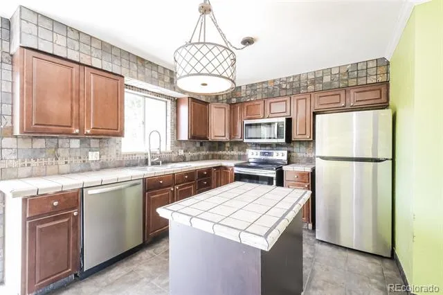 3400 Mowry Place Westminster, CO 80031