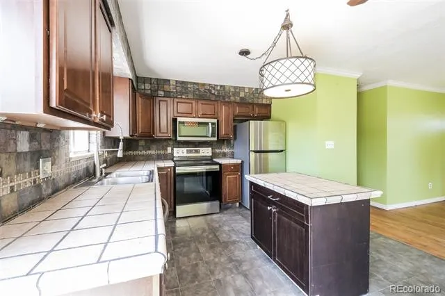 3400 Mowry Place Westminster, CO 80031
