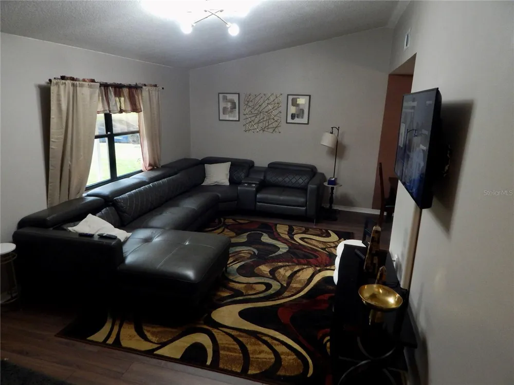 7353 APPLEGATE DRIVE Zephyrhills, FL 33540