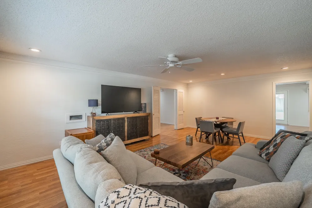 3513 Granada Drive Richland Hills, TX 76118