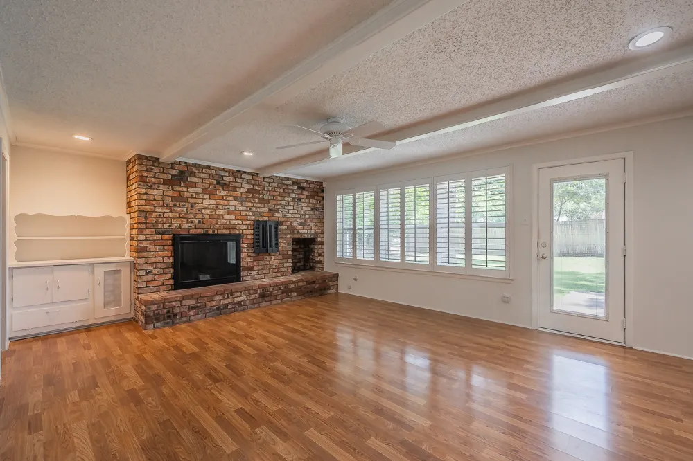 3513 Granada Drive Richland Hills, TX 76118