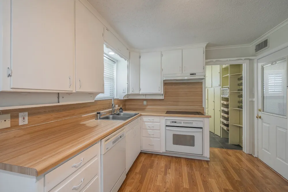 3513 Granada Drive Richland Hills, TX 76118