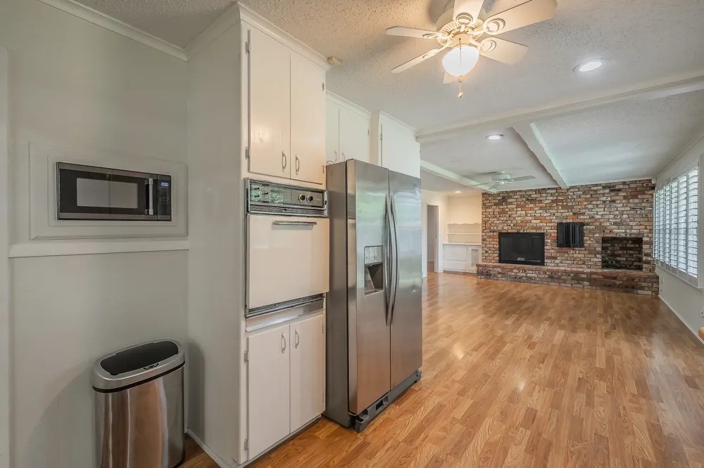3513 Granada Drive Richland Hills, TX 76118