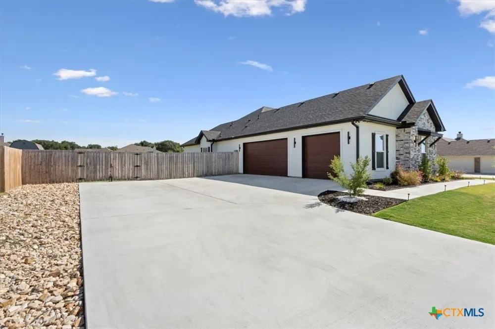 5244 Camargue Drive Belton, TX 76513
