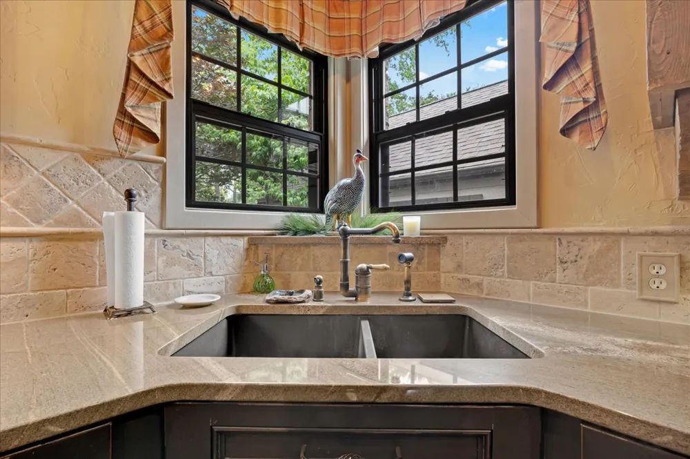 2327 Delaware Avenue Tulsa, OK 74114
