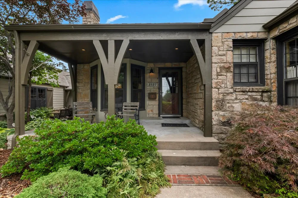 2327 Delaware Avenue Tulsa, OK 74114