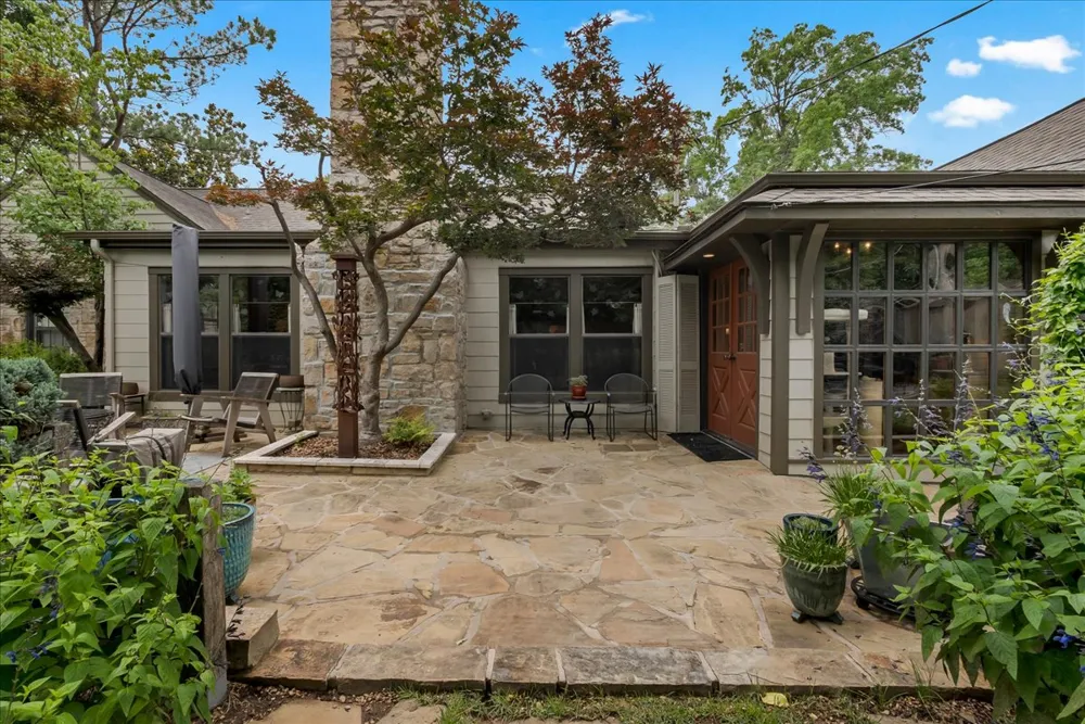 2327 Delaware Avenue Tulsa, OK 74114