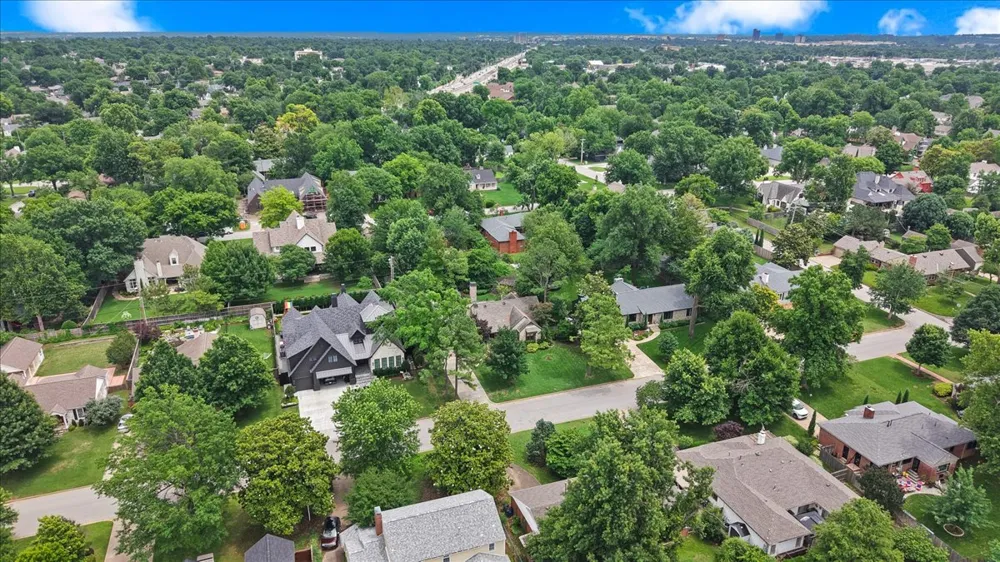 2327 Delaware Avenue Tulsa, OK 74114