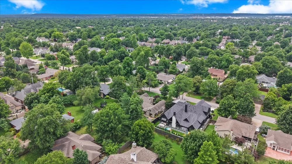 2327 Delaware Avenue Tulsa, OK 74114