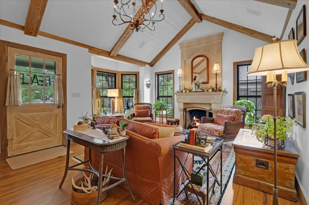2327 Delaware Avenue Tulsa, OK 74114