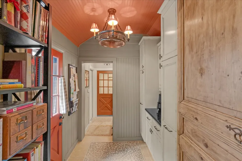 2327 Delaware Avenue Tulsa, OK 74114