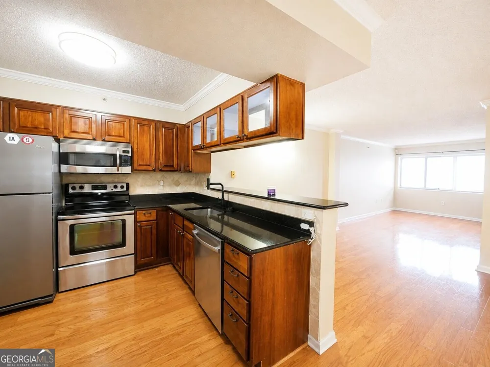795 Hammond DR Sandy Springs, GA 30328