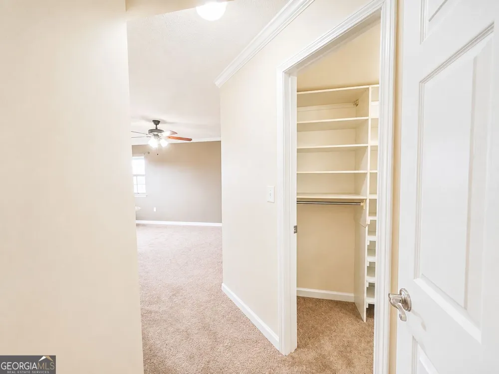 795 Hammond DR Sandy Springs, GA 30328