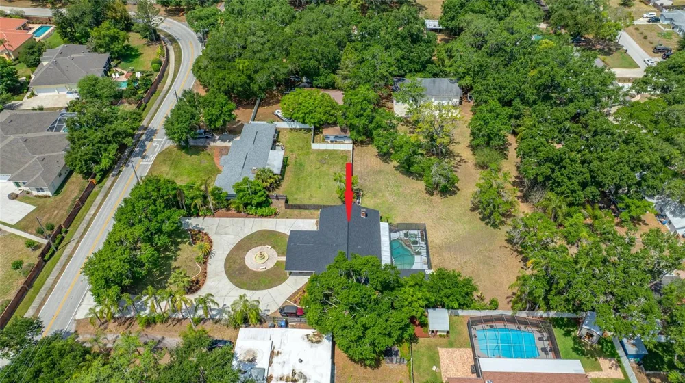15314 LAKE MAGDALENE BOULEVARD Tampa, FL 33618