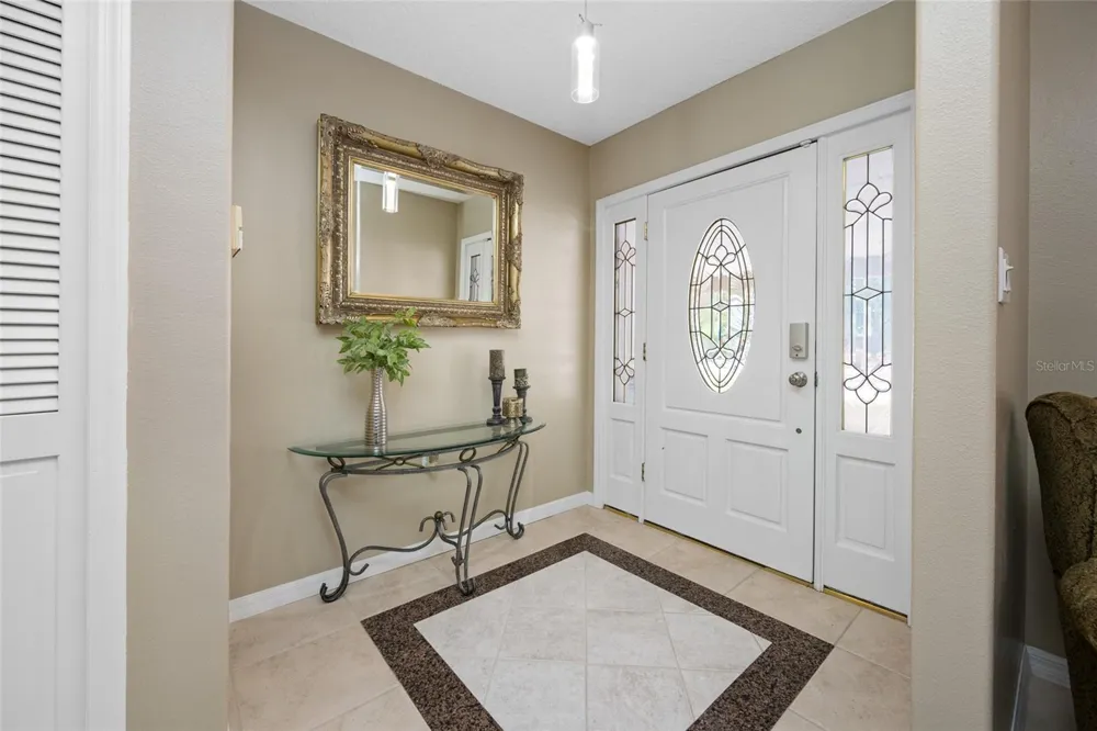 15314 LAKE MAGDALENE BOULEVARD Tampa, FL 33618