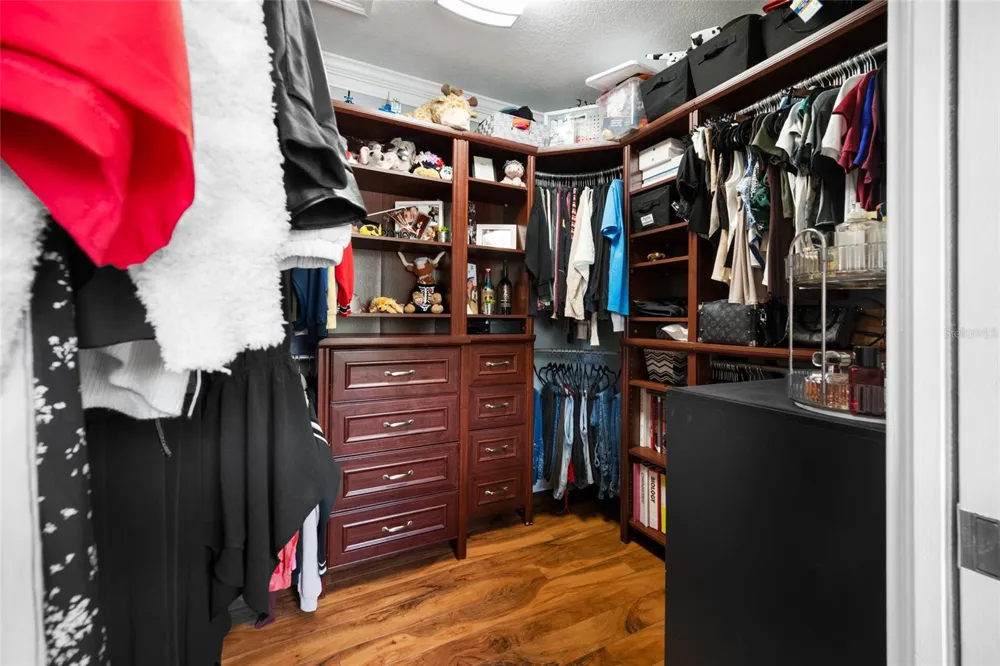 15314 LAKE MAGDALENE BOULEVARD Tampa, FL 33618