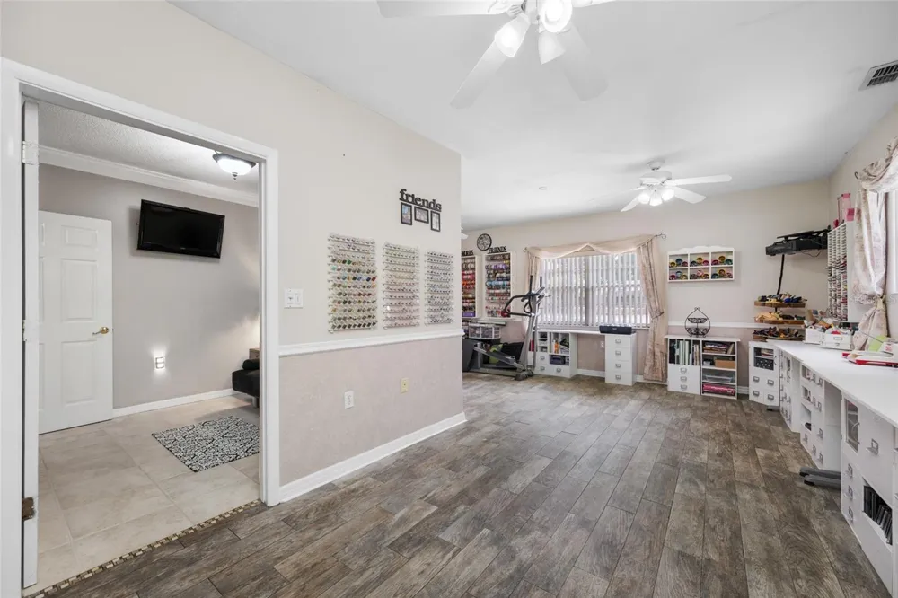 15314 LAKE MAGDALENE BOULEVARD Tampa, FL 33618