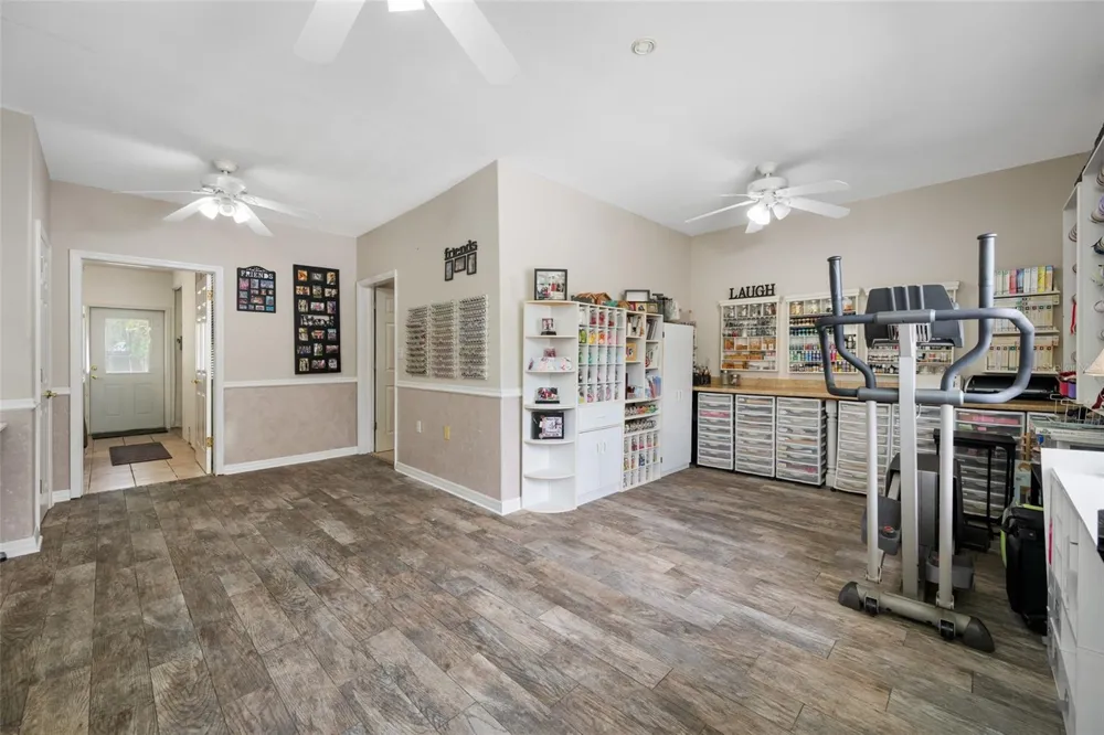 15314 LAKE MAGDALENE BOULEVARD Tampa, FL 33618