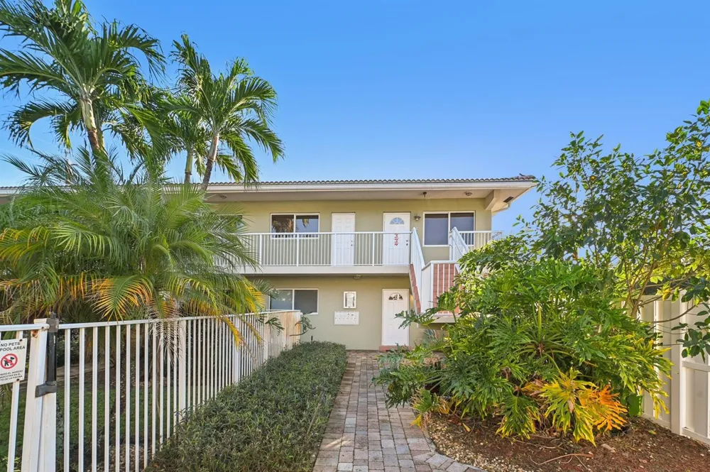 1424 Holly Heights Drive #1 Fort Lauderdale, FL 33304