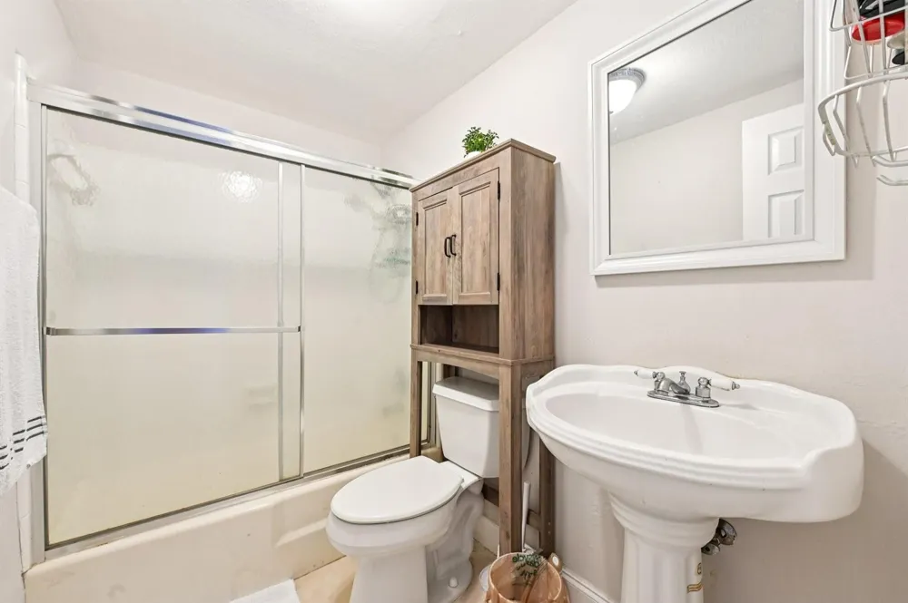 1424 Holly Heights Drive #1 Fort Lauderdale, FL 33304