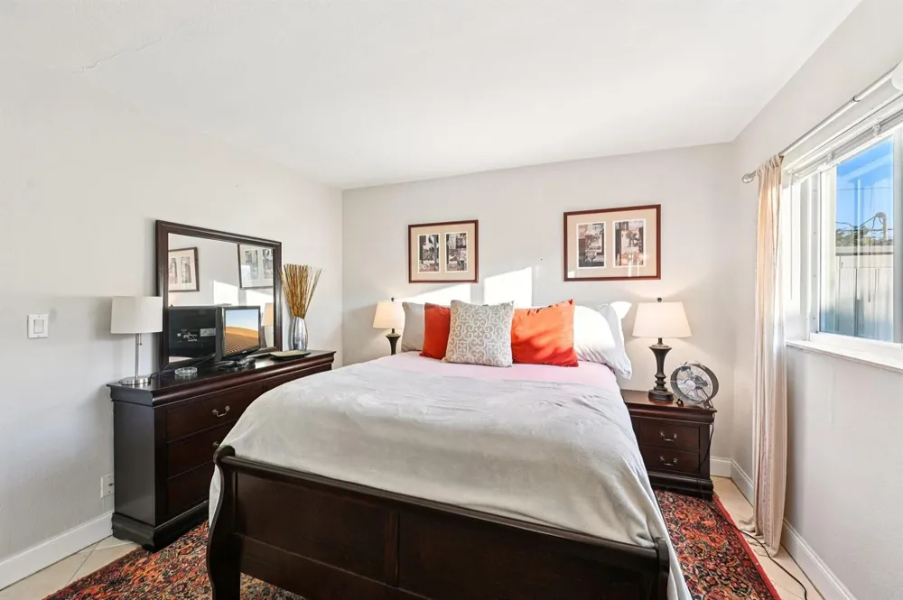 1424 Holly Heights Drive #1 Fort Lauderdale, FL 33304