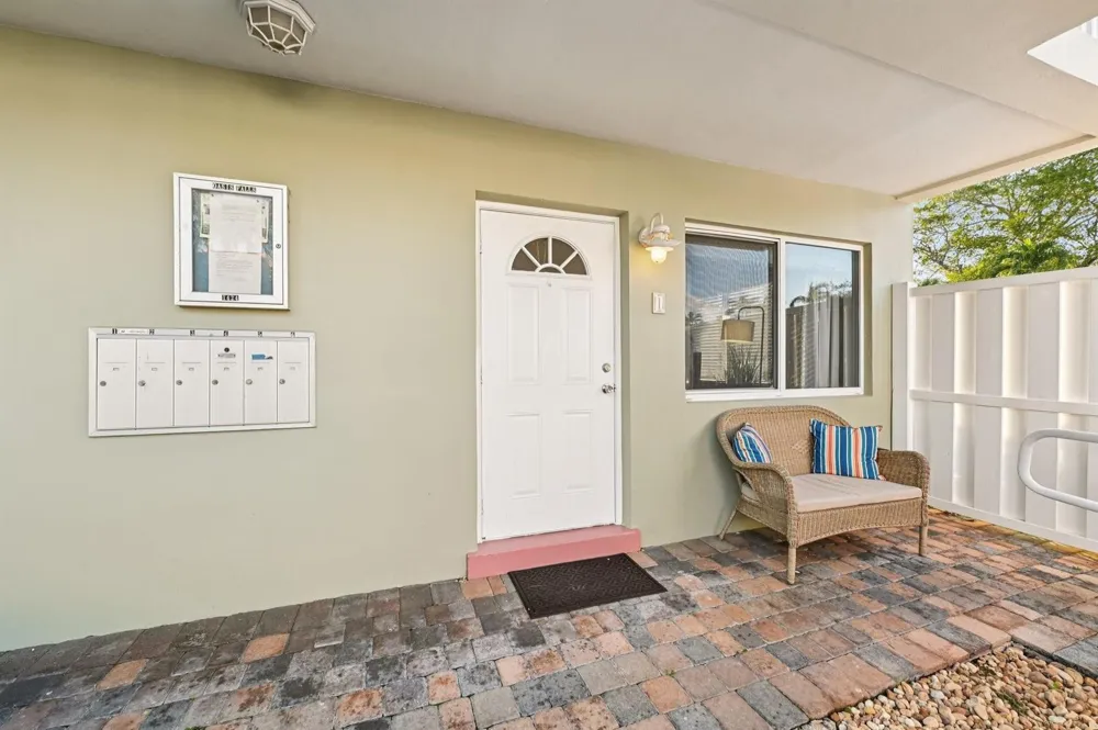 1424 Holly Heights Drive #1 Fort Lauderdale, FL 33304
