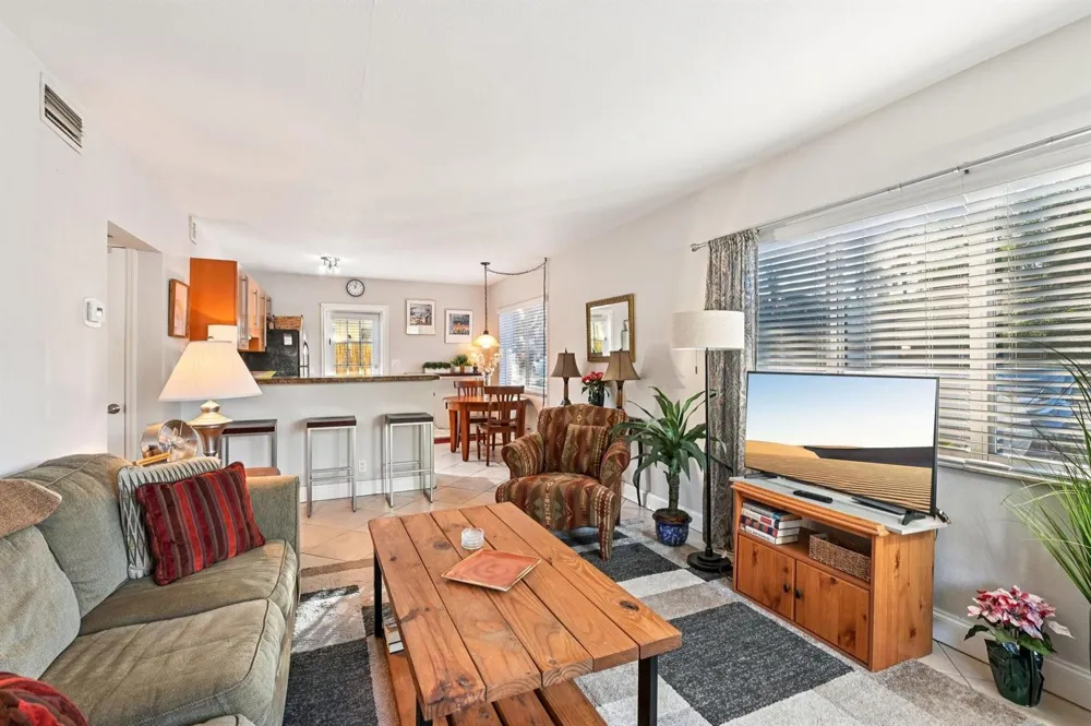 1424 Holly Heights Drive #1 Fort Lauderdale, FL 33304