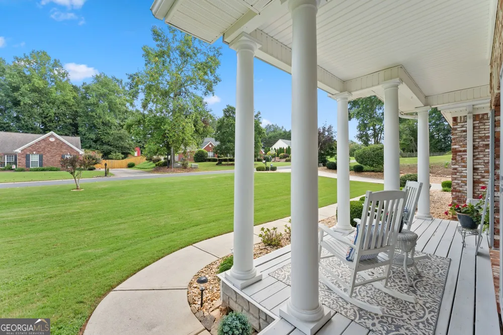 227 Still Water LN Jefferson, GA 30549