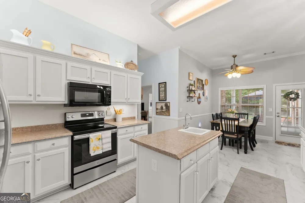 227 Still Water LN Jefferson, GA 30549