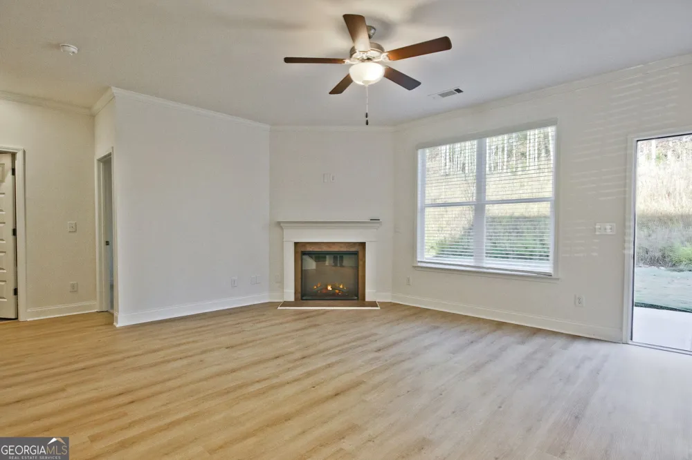 5592 Keswick DR Flowery Branch, GA 30542