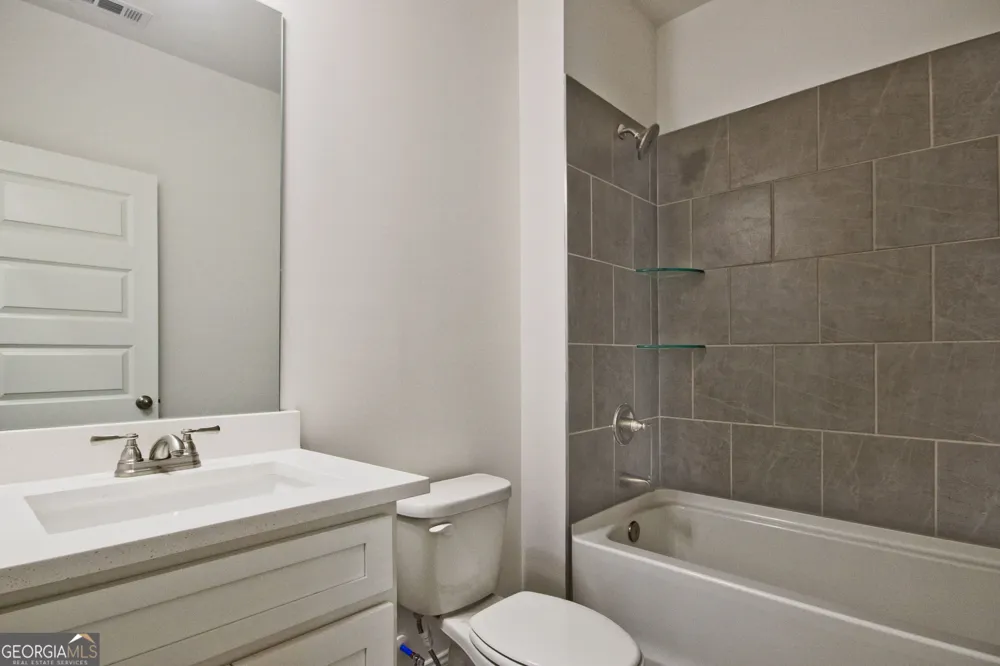 5592 Keswick DR Flowery Branch, GA 30542