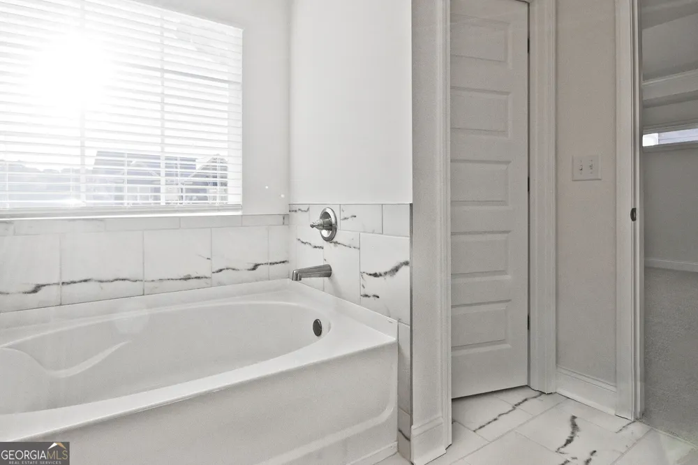 5592 Keswick DR Flowery Branch, GA 30542