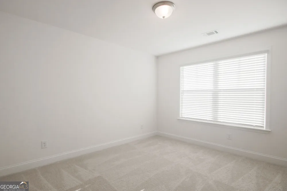 5592 Keswick DR Flowery Branch, GA 30542