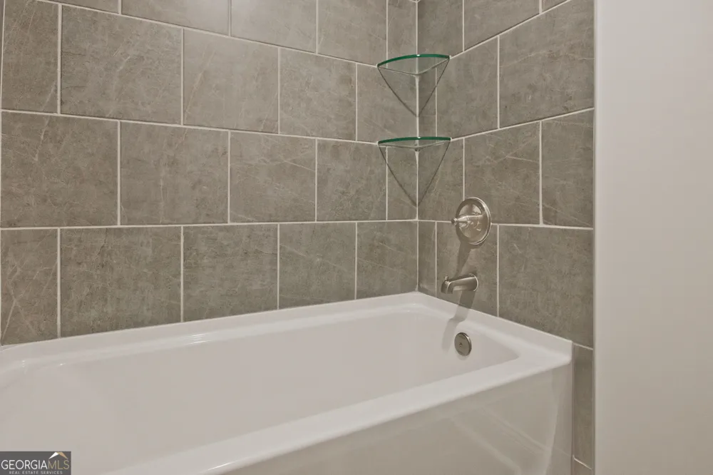 5592 Keswick DR Flowery Branch, GA 30542