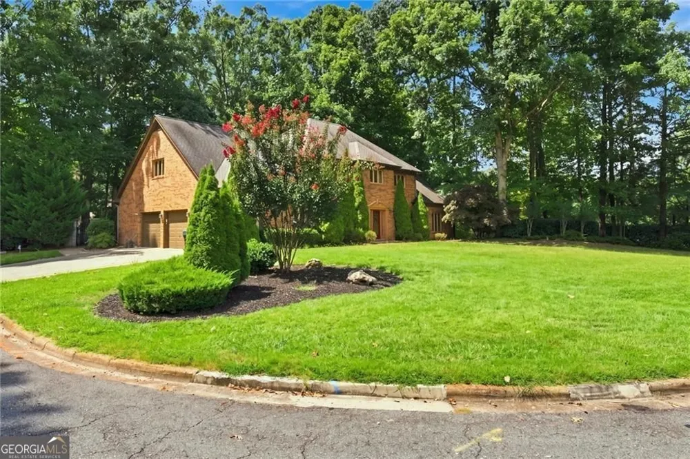 12110 Willow Run RD Roswell, GA 30075